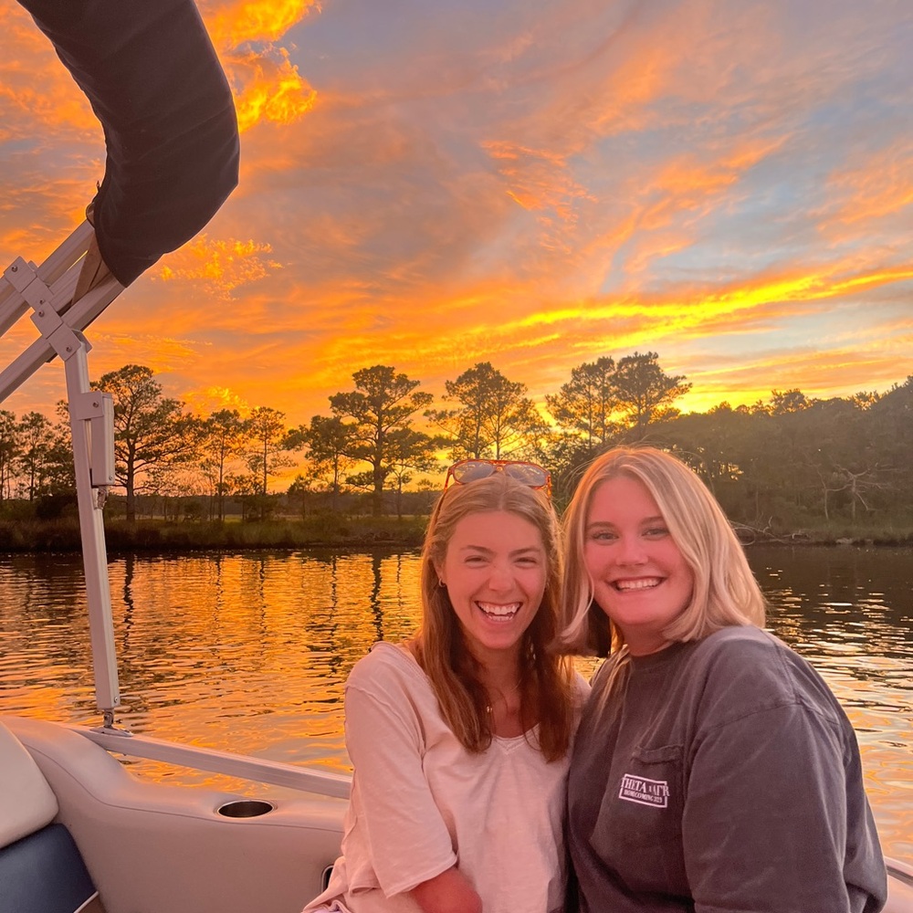 Meet your Posher, Carley